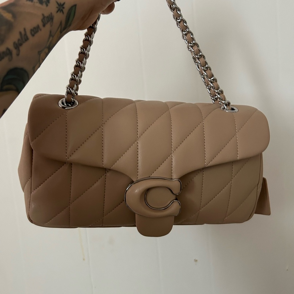 Coach quilted tabby